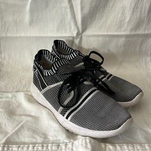 Náutica kapknit slide on sneakers